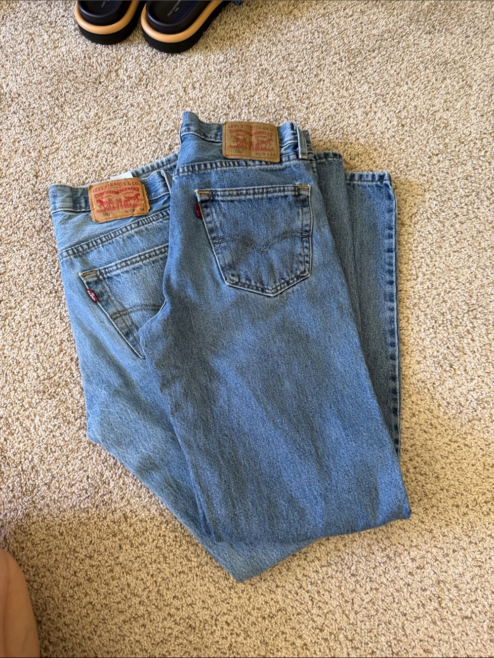 Levi's Men's Medium Light Blue Straight Jeans